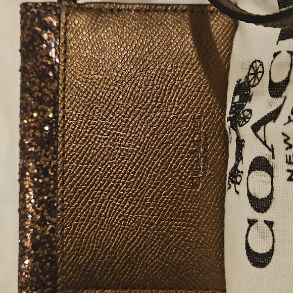 NWOT Coach Glitter Collection Wristlet With Dustbag. - Picture 4 of 10